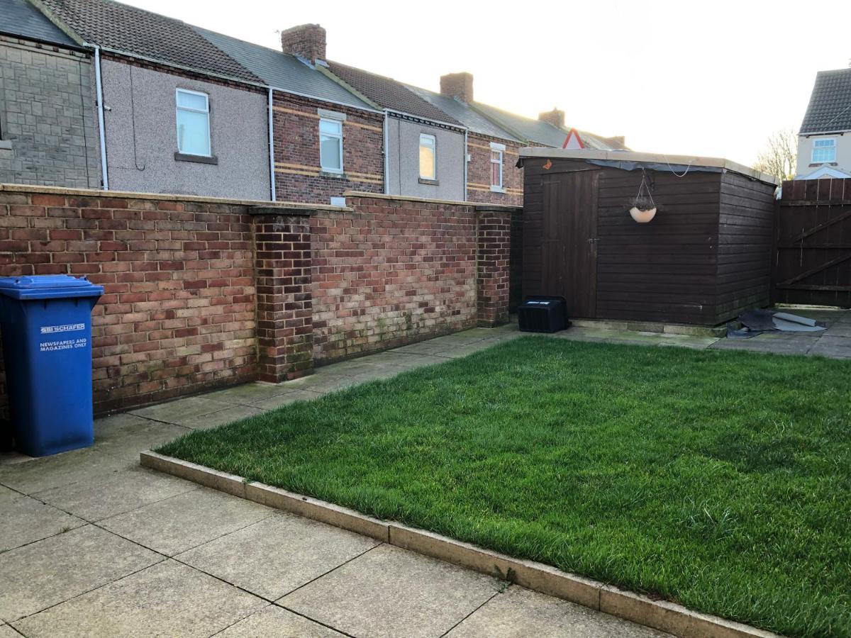 Spacious 2 Bedroom House Shotton  外观 照片